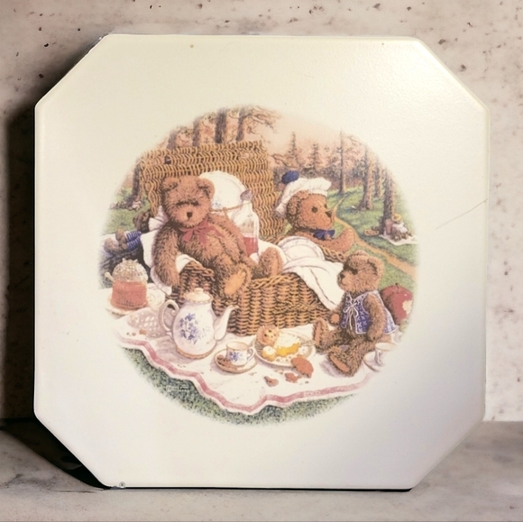 Other - Vtg Hot Plate Ceramic Pad Coaster Picnic Basket Bear Tea Party Woods Tree Honey